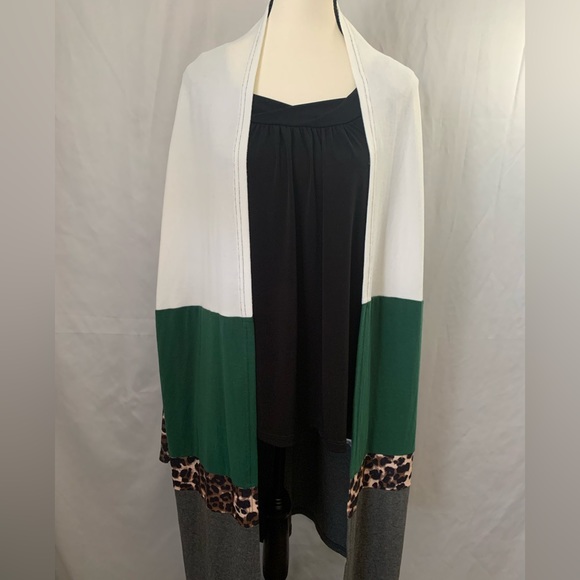 Dokotoo woman’s leopard stripped cardigan - Picture 6 of 7